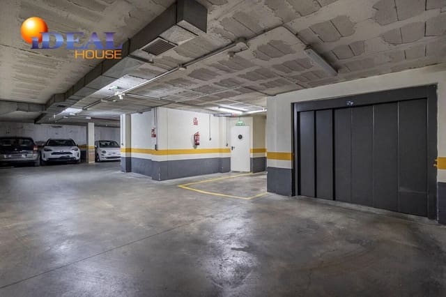 Autotalli myytävänä paikassa Granada kaupunki - 21 000 € (Ref: 9465587)