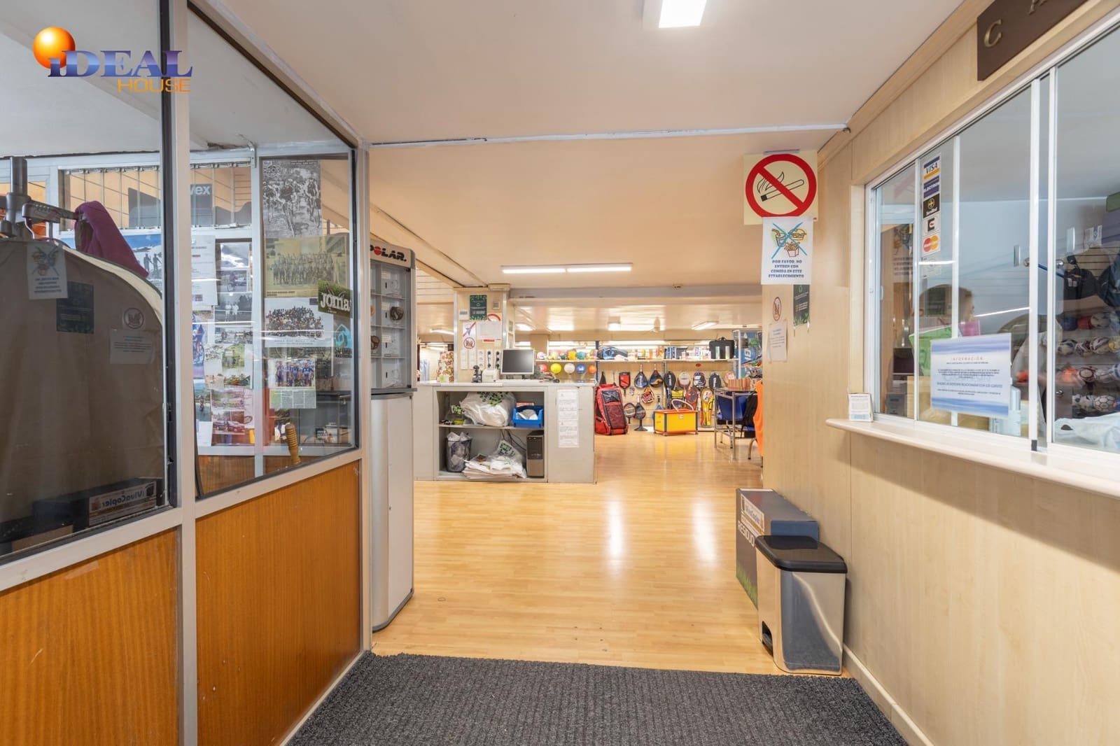 Kaupallinen myytävänä paikassa Granada kaupunki - 365 000 € (Ref: 9465588)