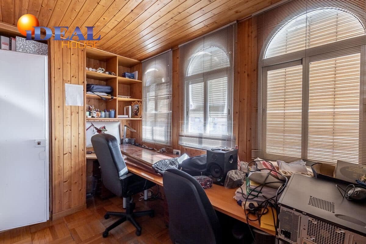 4 bedroom Villa for sale in Peligros with pool garage - € 329,000 (Ref: 9465589)