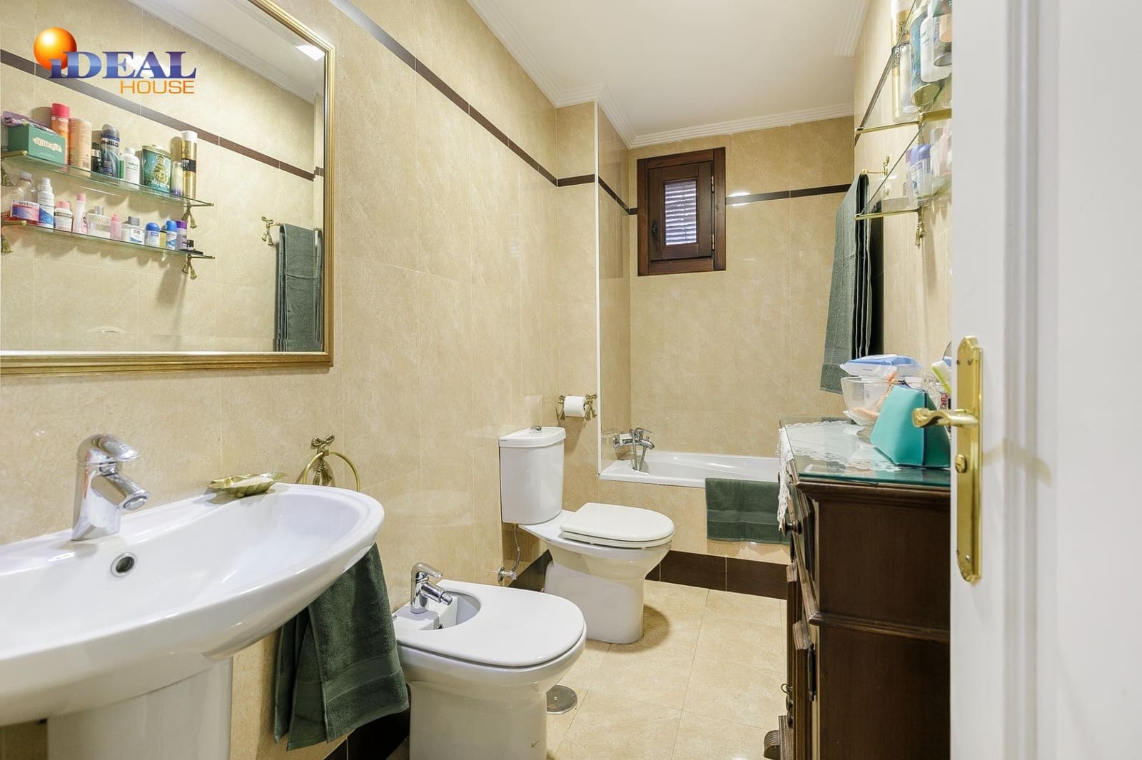 Casa de 3 habitaciones en Granada ciudad en venta con garaje - 640.000 € (Ref: 9465591)