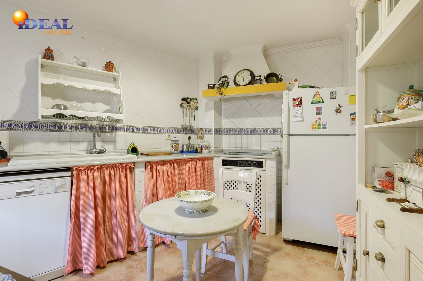 Casa de 3 habitaciones en Granada ciudad en venta con garaje - 640.000 € (Ref: 9465591)