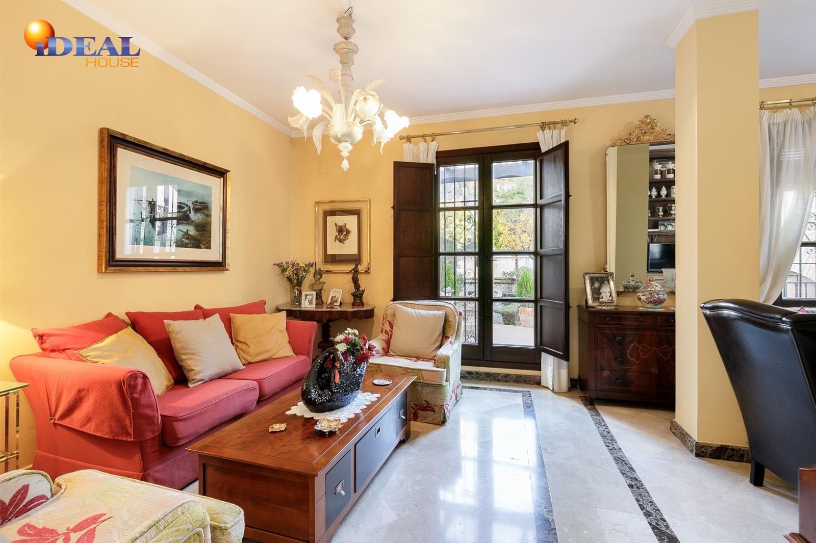 Casa de 3 habitaciones en Granada ciudad en venta con garaje - 640.000 € (Ref: 9465591)