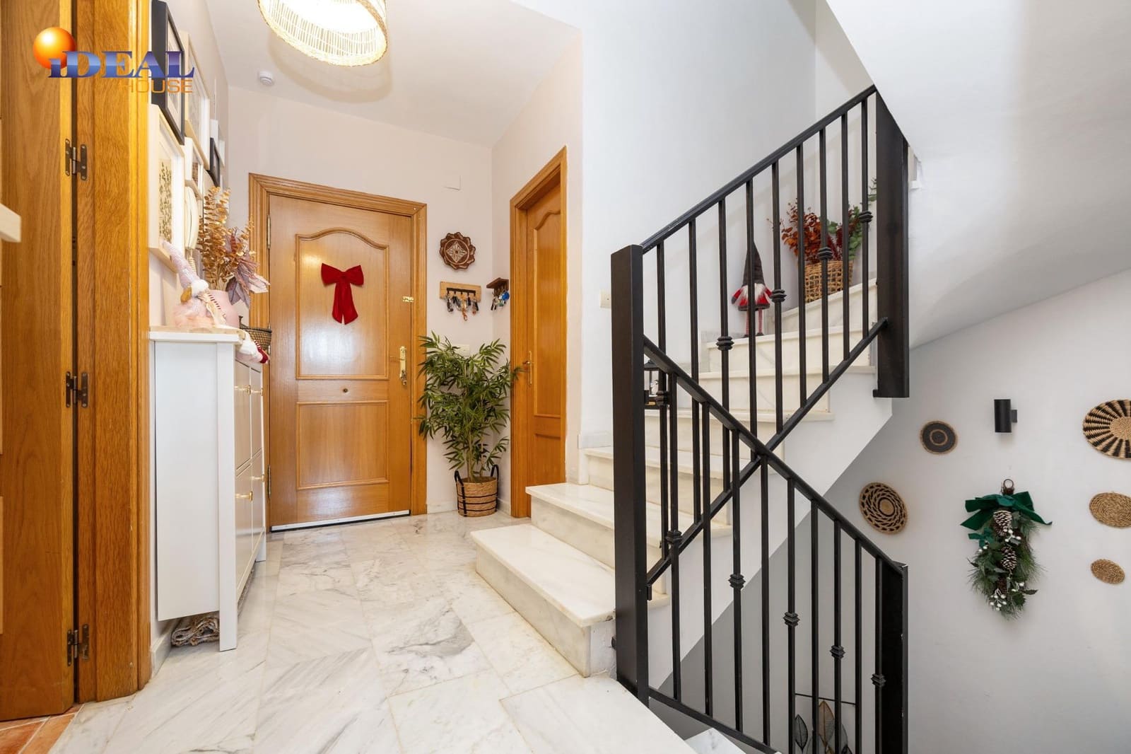 3 sovrum Hus till salu i La Zubia med garage - 299 000 € (Ref: 9465592)