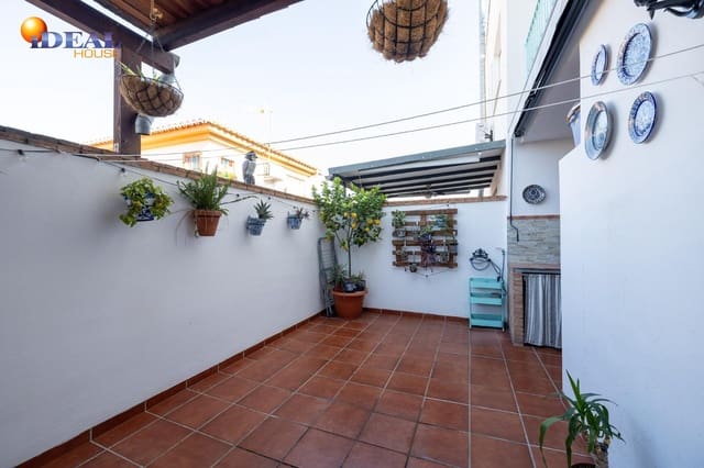 3 sovrum Hus till salu i La Zubia med garage - 299 000 € (Ref: 9465592)