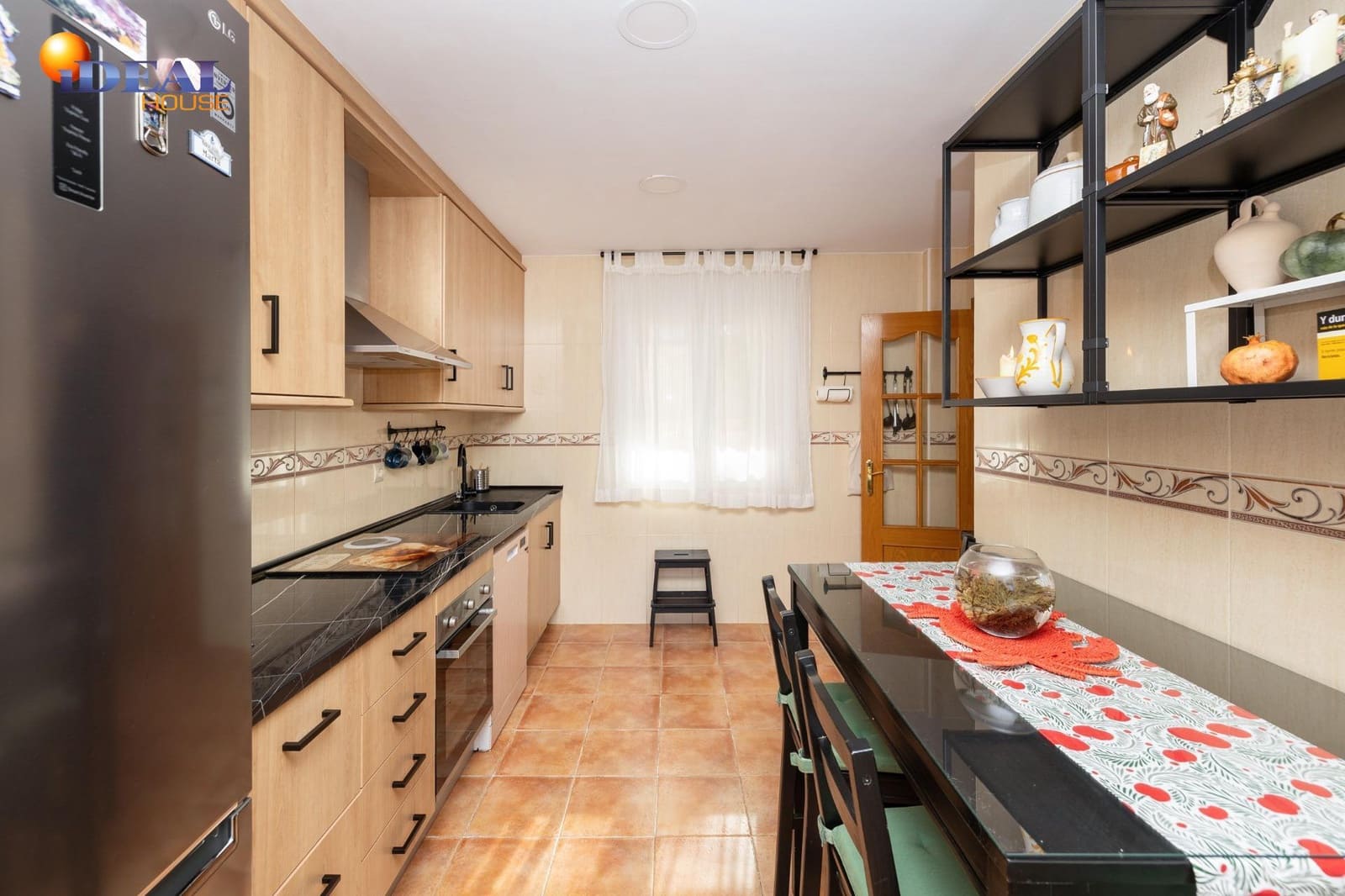 3 sovrum Hus till salu i La Zubia med garage - 299 000 € (Ref: 9465592)