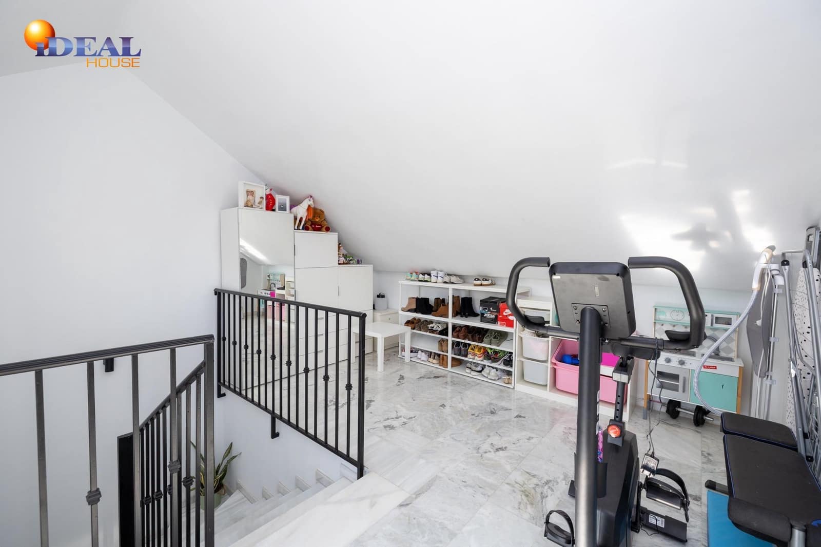 3 sovrum Hus till salu i La Zubia med garage - 299 000 € (Ref: 9465592)