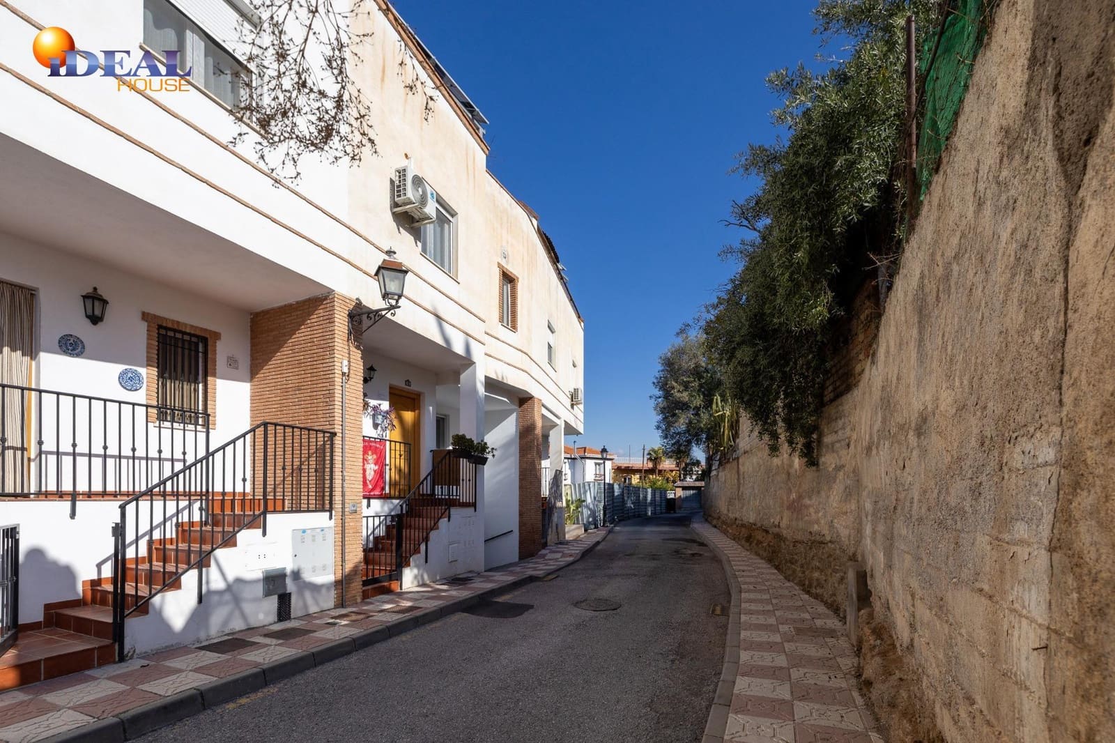 3 sovrum Hus till salu i La Zubia med garage - 299 000 € (Ref: 9465592)