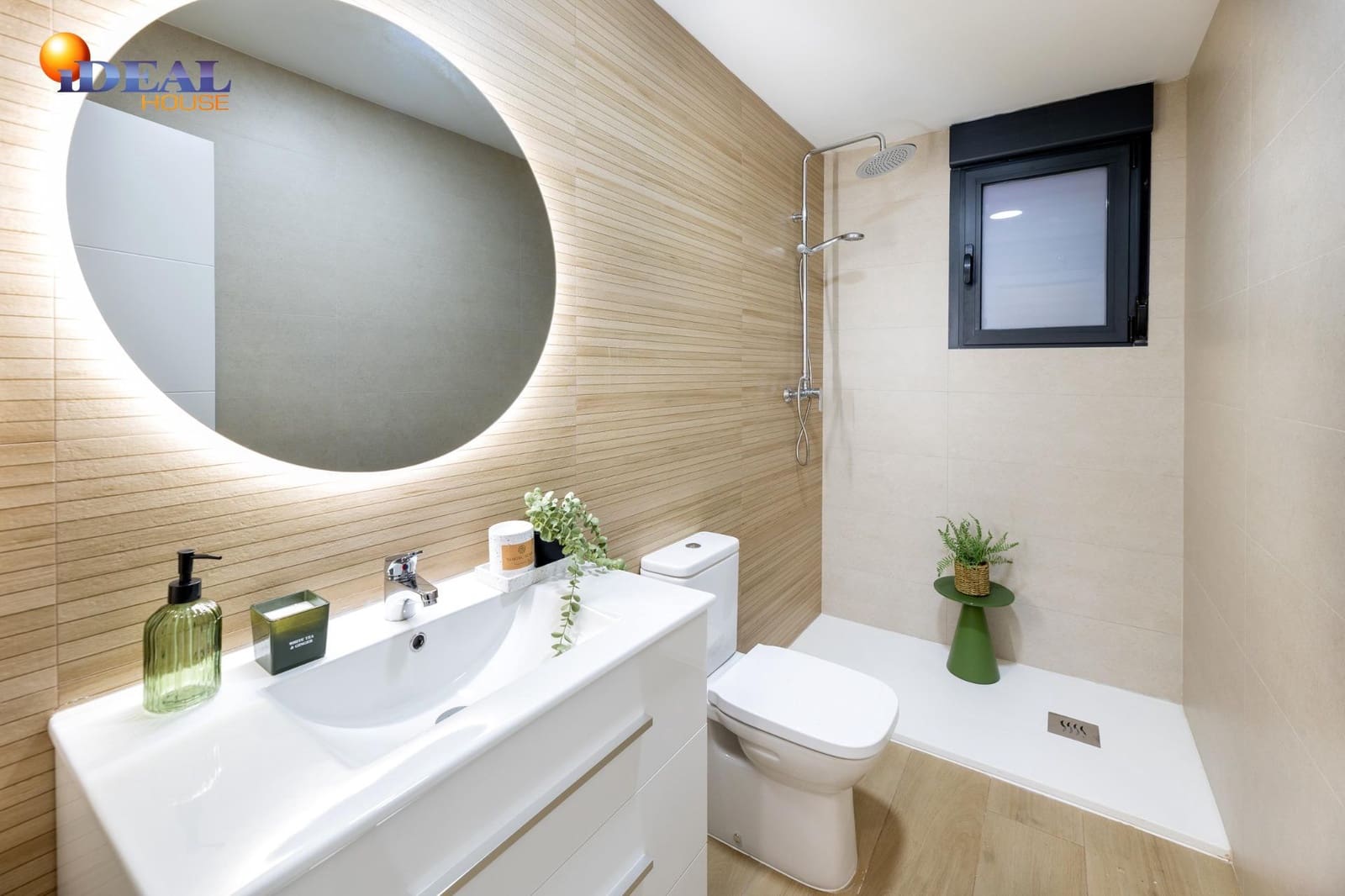 2 makuuhuone Asunto myytävänä paikassa Granada kaupunki - 279 000 € (Ref: 9468446)