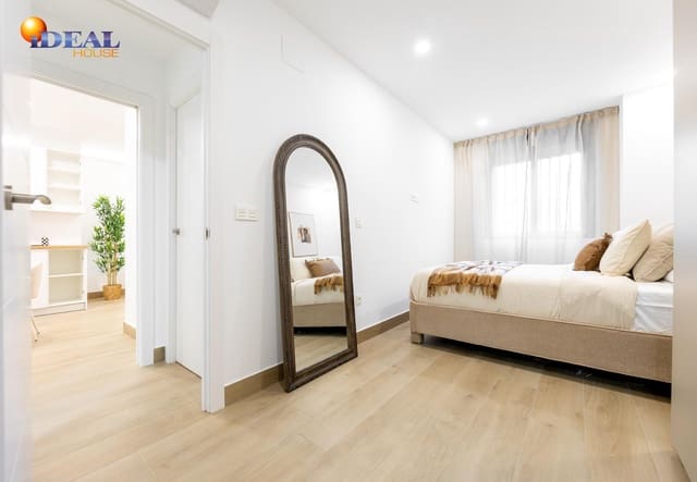 Piso de 2 habitaciones en Granada ciudad en venta - 279.000 € (Ref: 9468447)