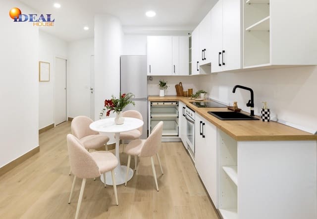 Piso de 2 habitaciones en Granada ciudad en venta - 279.000 € (Ref: 9468447)