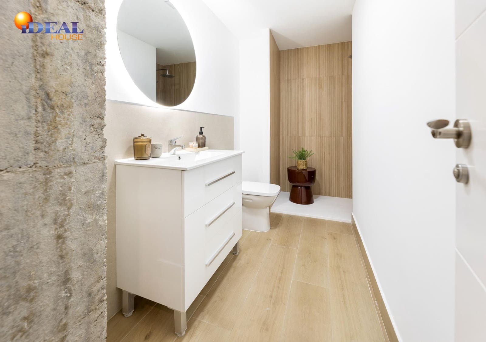 Piso de 2 habitaciones en Granada ciudad en venta - 279.000 € (Ref: 9468447)