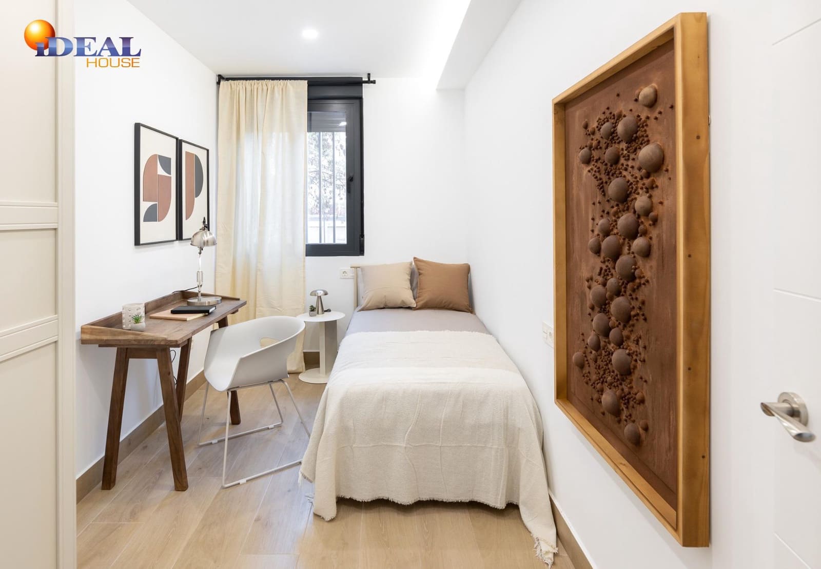 Piso de 2 habitaciones en Granada ciudad en venta - 279.000 € (Ref: 9468447)