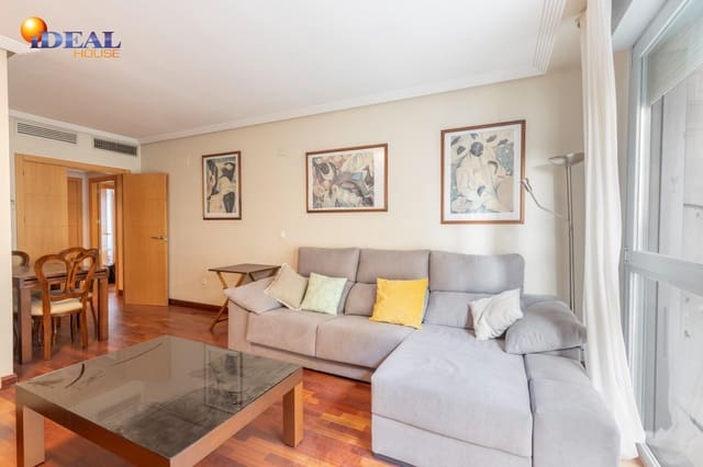 2 bedroom Flat for sale in Granada city with garage - € 356,500 (Ref: 9472931)