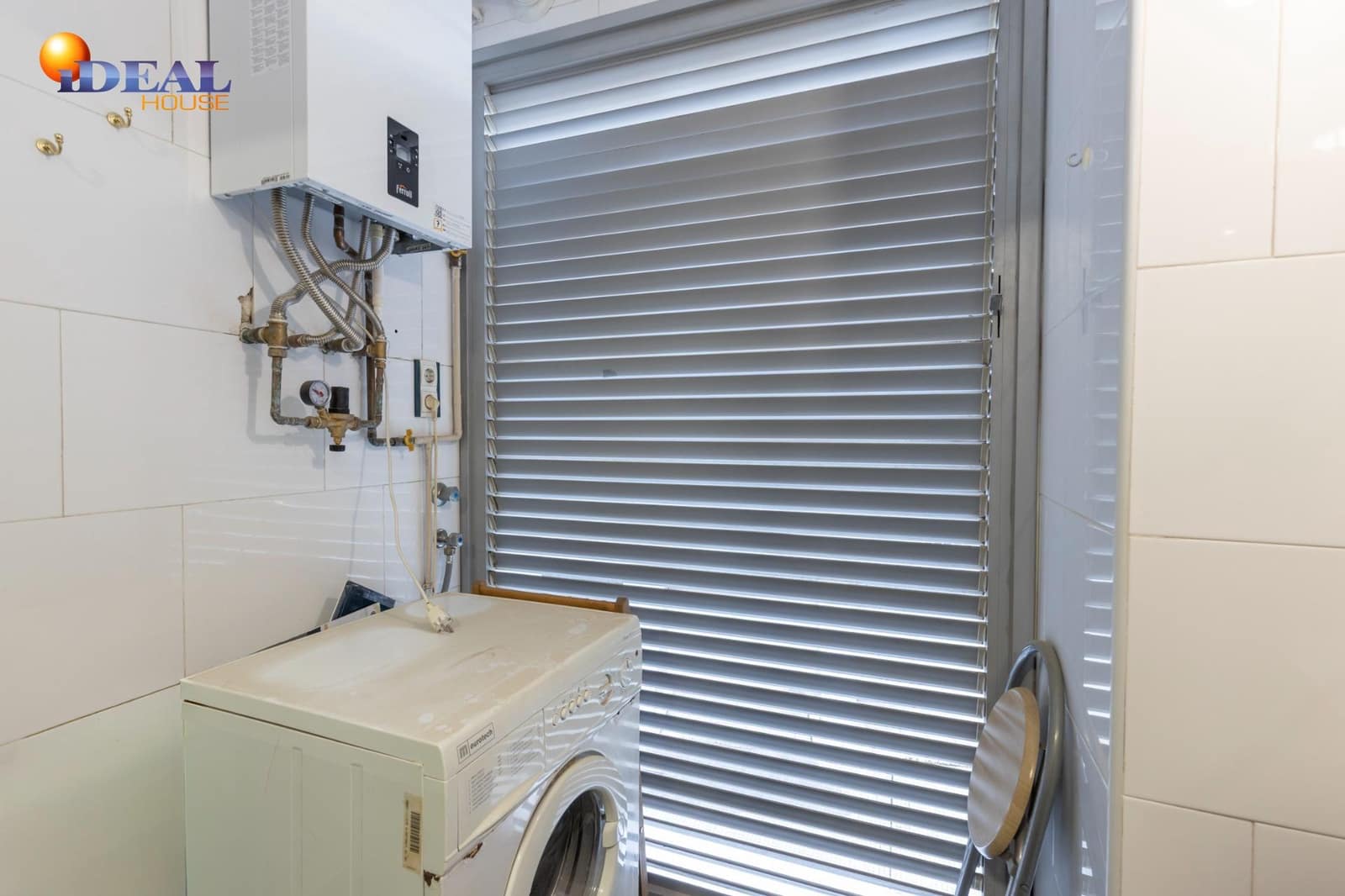 2 bedroom Flat for sale in Granada city with garage - € 356,500 (Ref: 9472931)