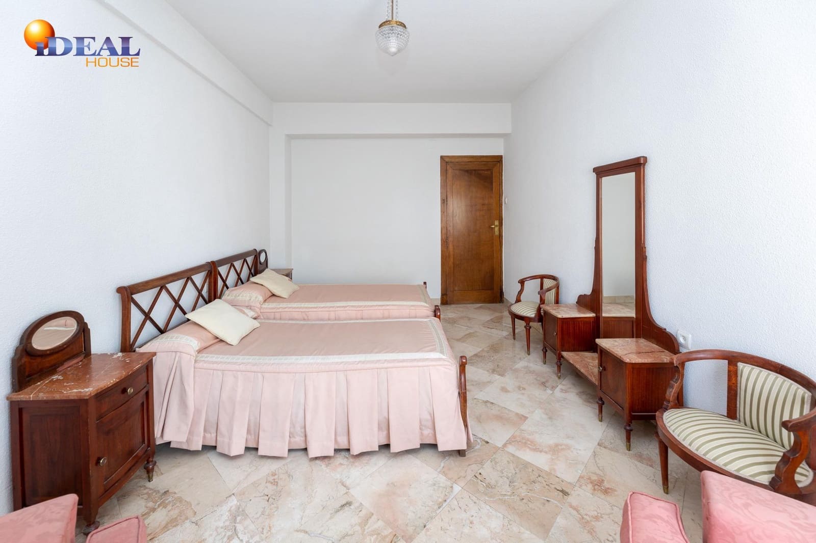 4 makuuhuone Asunto myytävänä paikassa Granada kaupunki - 429 000 € (Ref: 9472933)