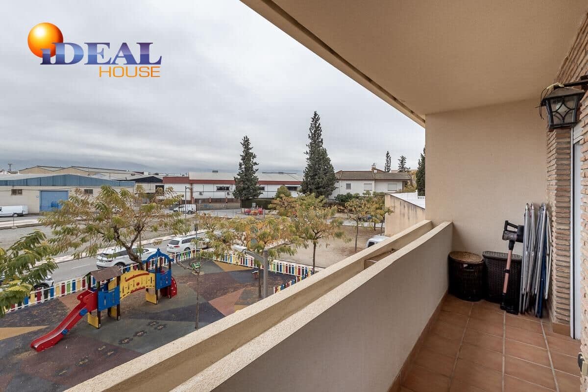 4 camera da letto Villetta a Schiera in vendita in Churriana de la Vega con garage - 375.000 € (Rif: 9472935)