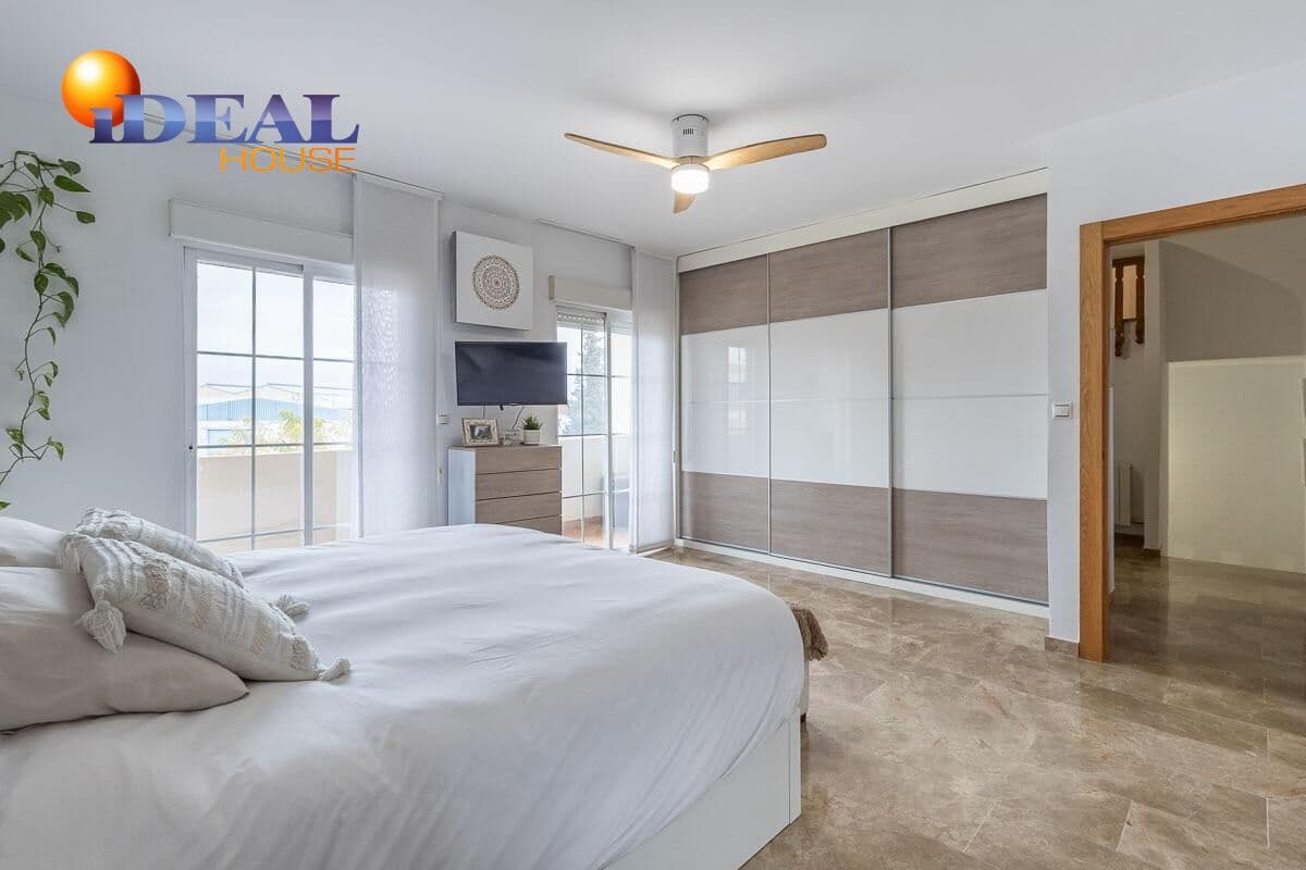 4 camera da letto Villetta a Schiera in vendita in Churriana de la Vega con garage - 375.000 € (Rif: 9472935)