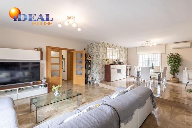 4 camera da letto Villetta a Schiera in vendita in Churriana de la Vega con garage - 375.000 € (Rif: 9472935)