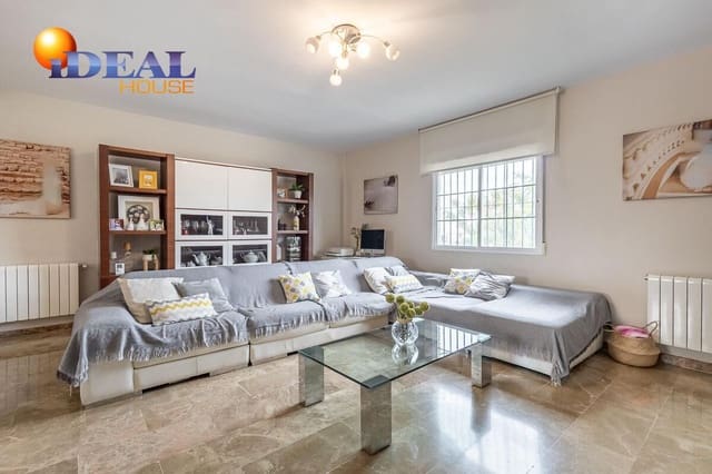 4 camera da letto Villetta a Schiera in vendita in Churriana de la Vega con garage - 375.000 € (Rif: 9472935)