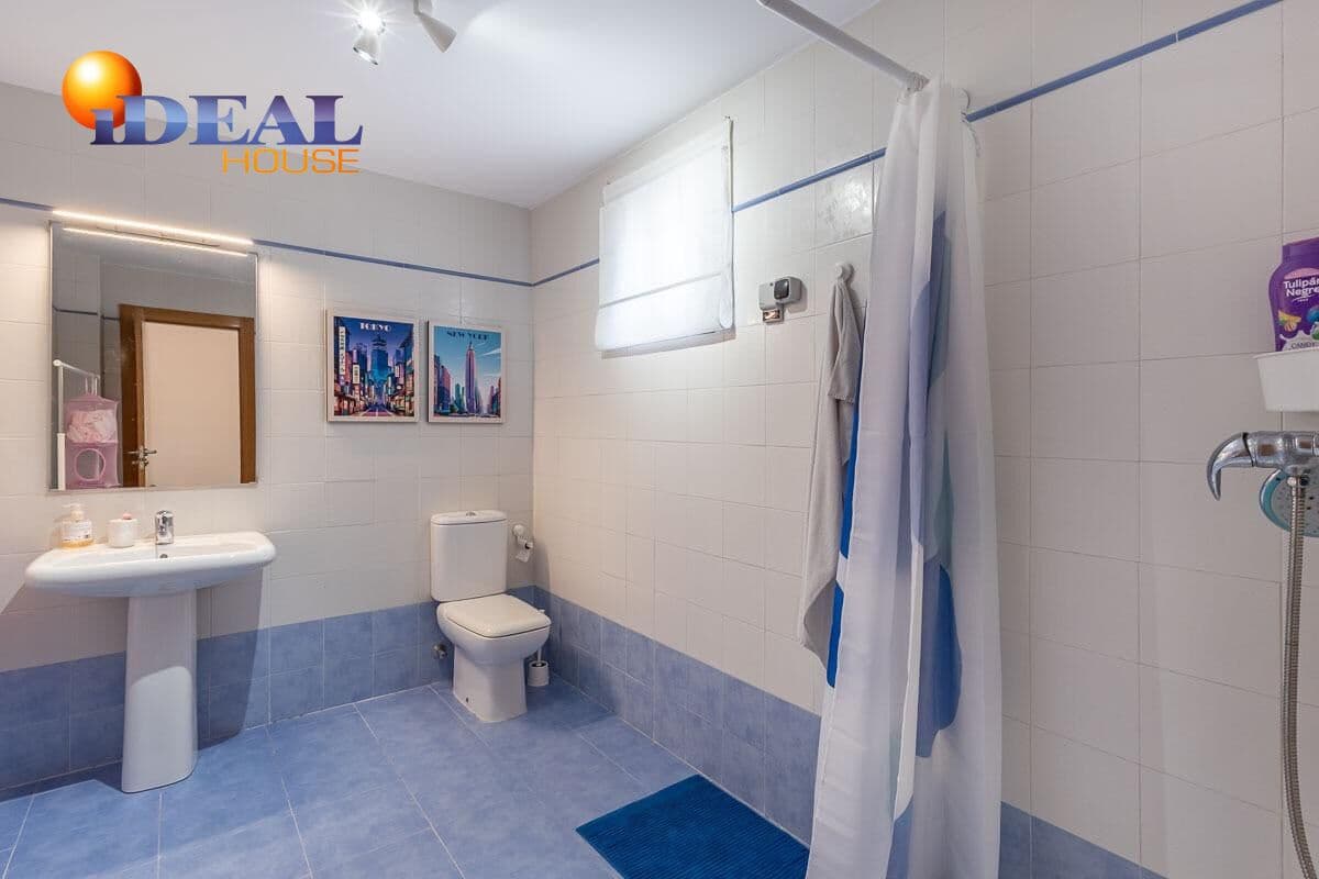 4 camera da letto Villetta a Schiera in vendita in Churriana de la Vega con garage - 375.000 € (Rif: 9472935)