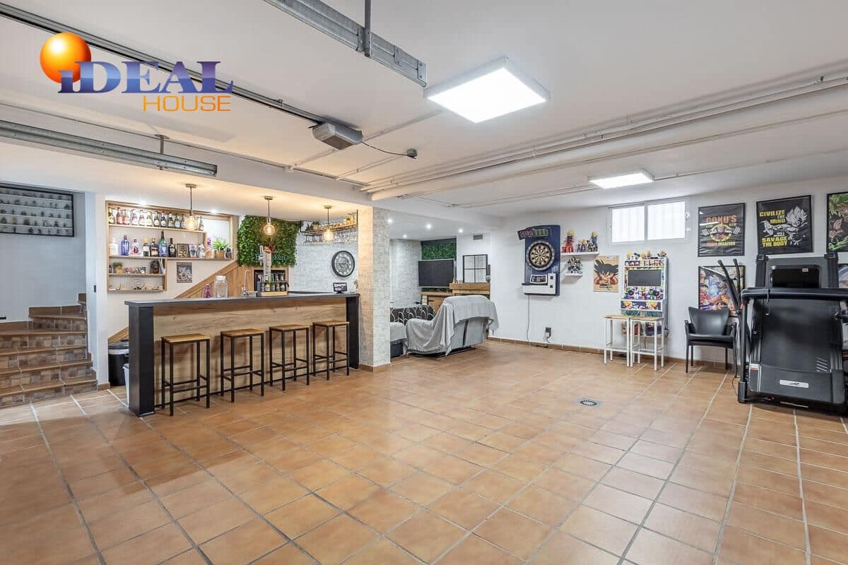 4 camera da letto Villetta a Schiera in vendita in Churriana de la Vega con garage - 375.000 € (Rif: 9472935)