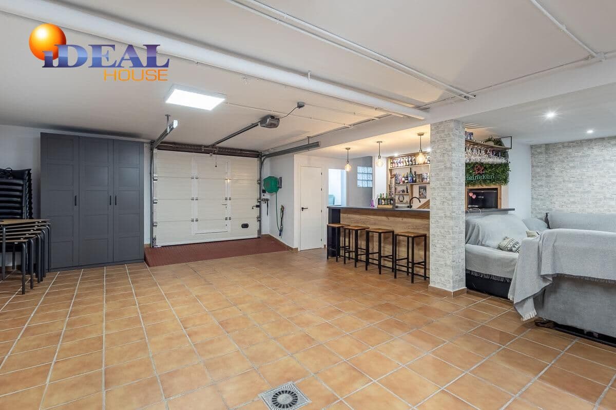 4 camera da letto Villetta a Schiera in vendita in Churriana de la Vega con garage - 375.000 € (Rif: 9472935)