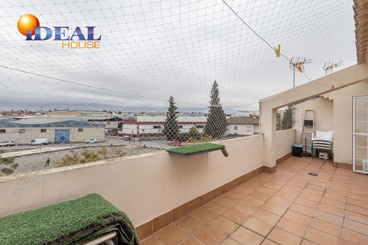 4 camera da letto Villetta a Schiera in vendita in Churriana de la Vega con garage - 375.000 € (Rif: 9472935)