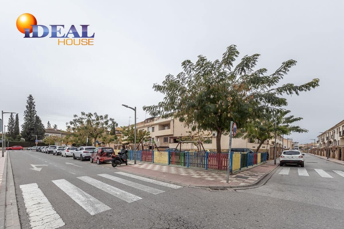 4 camera da letto Villetta a Schiera in vendita in Churriana de la Vega con garage - 375.000 € (Rif: 9472935)