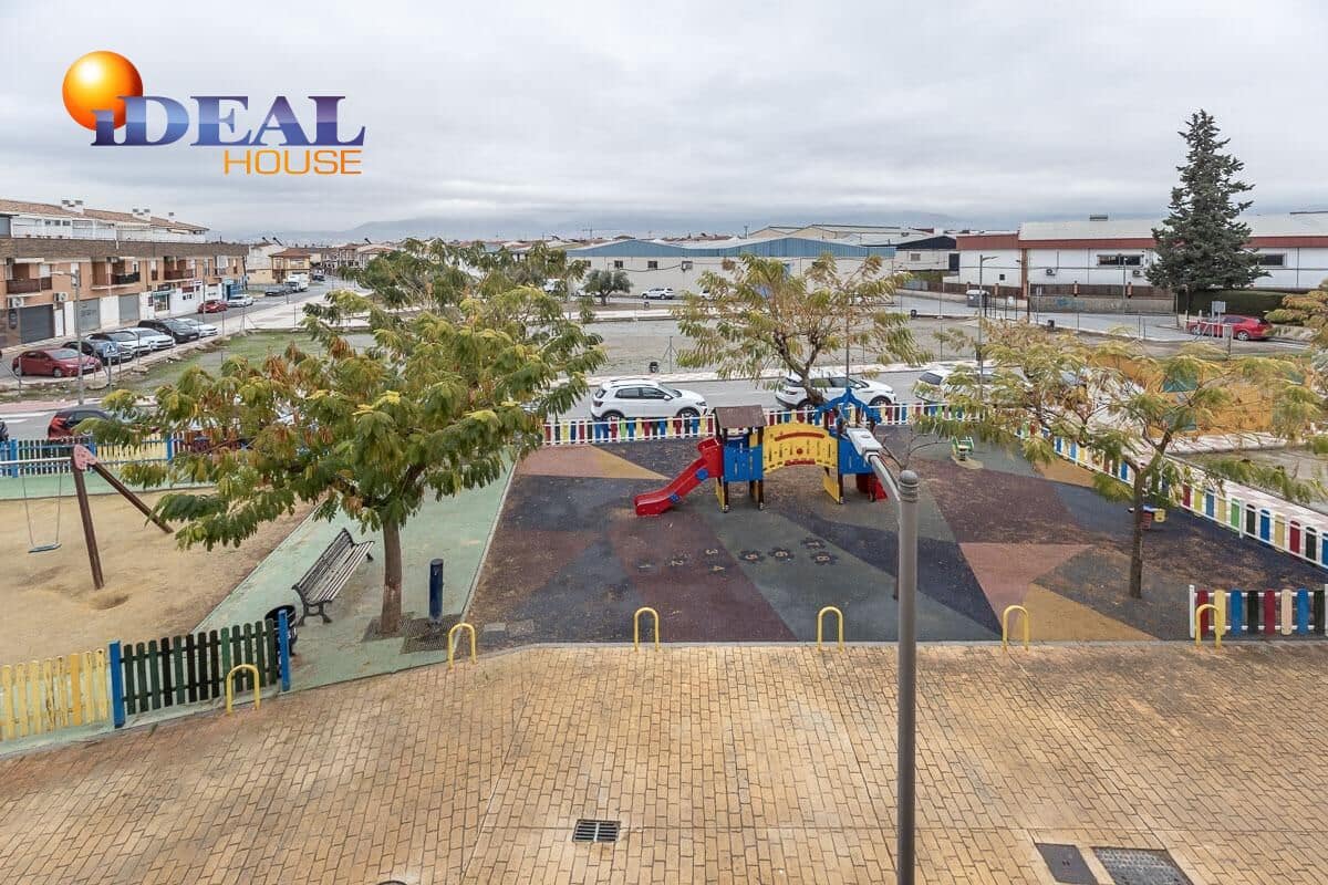 4 camera da letto Villetta a Schiera in vendita in Churriana de la Vega con garage - 375.000 € (Rif: 9472935)