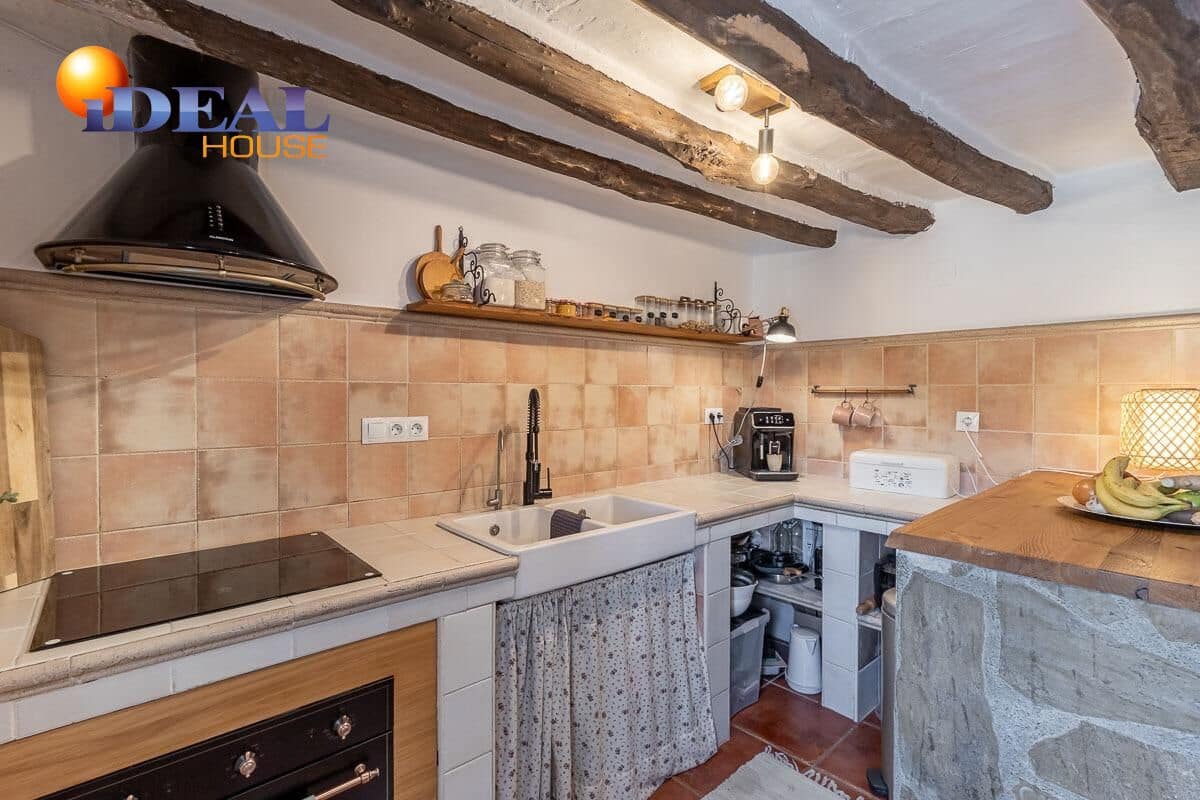 5 quarto Moradia para venda em Montefrio com piscina - 345 000 € (Ref: 9472936)