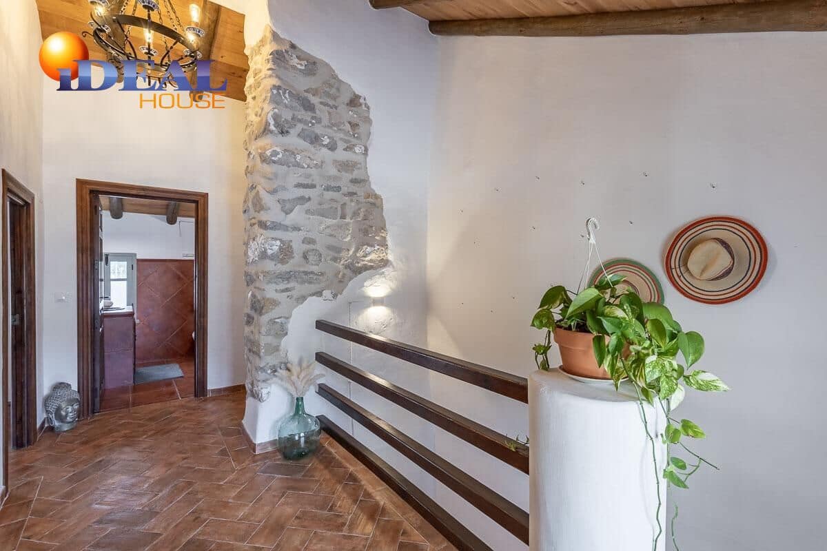 5 quarto Moradia para venda em Montefrio com piscina - 345 000 € (Ref: 9472936)