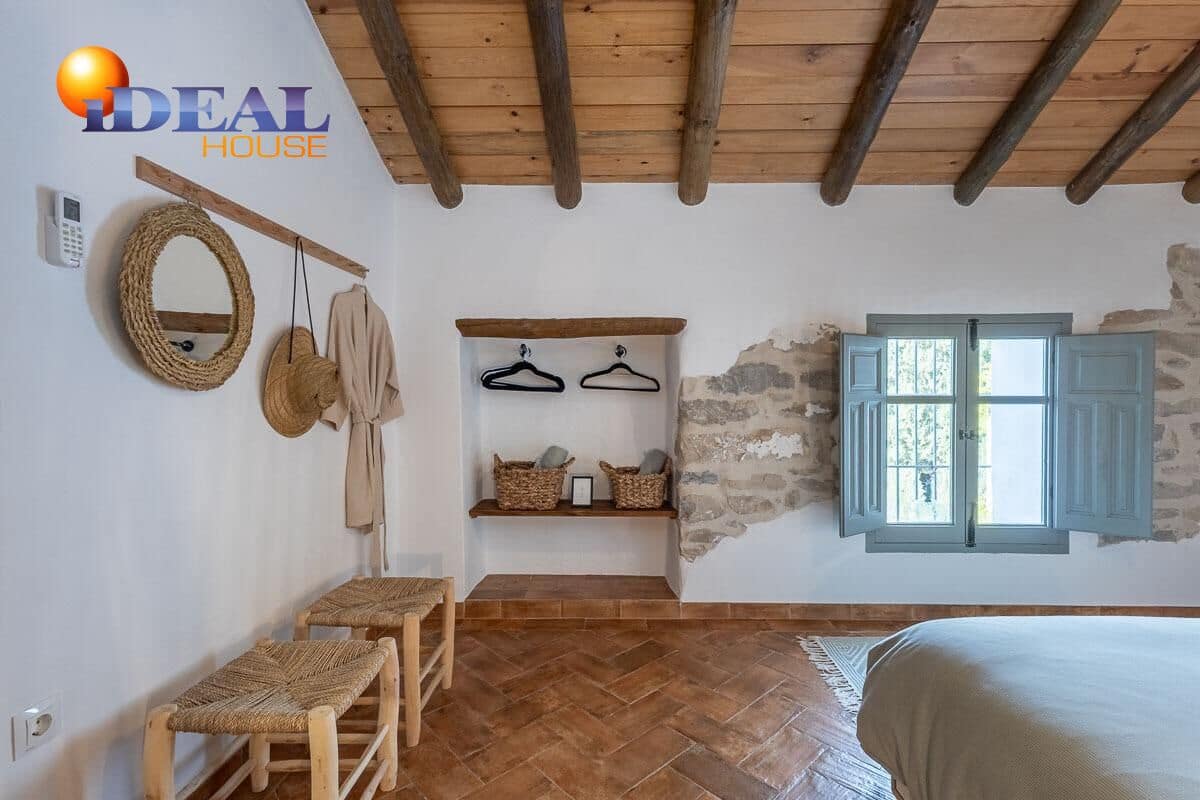 5 quarto Moradia para venda em Montefrio com piscina - 345 000 € (Ref: 9472936)