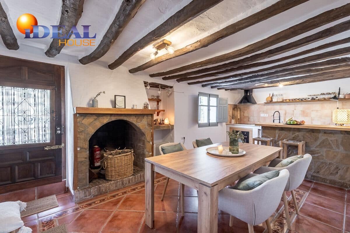 5 quarto Moradia para venda em Montefrio com piscina - 345 000 € (Ref: 9472936)