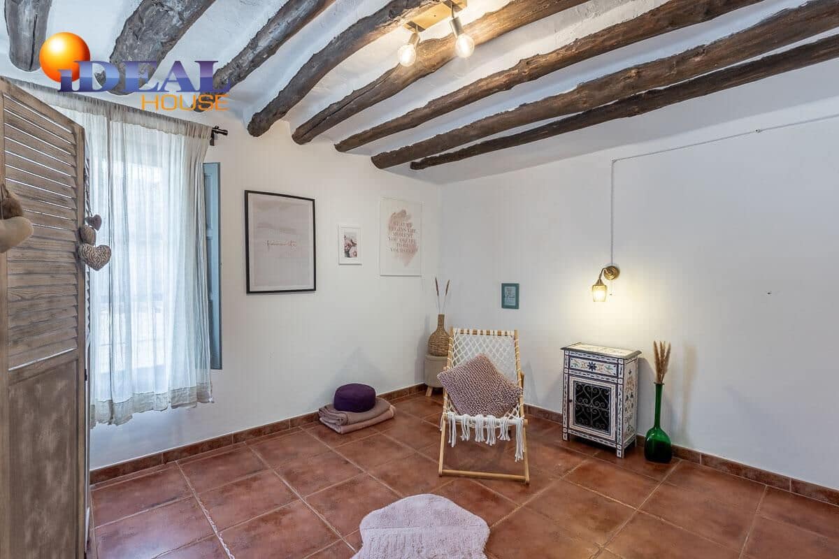 5 quarto Moradia para venda em Montefrio com piscina - 345 000 € (Ref: 9472936)