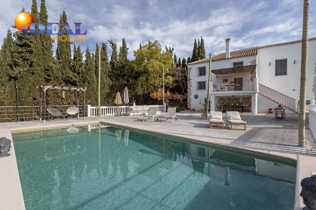 5 quarto Moradia para venda em Montefrío com piscina - 345 000 € (Ref: 9472936)