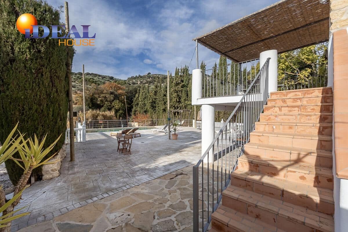 5 quarto Moradia para venda em Montefrio com piscina - 345 000 € (Ref: 9472936)