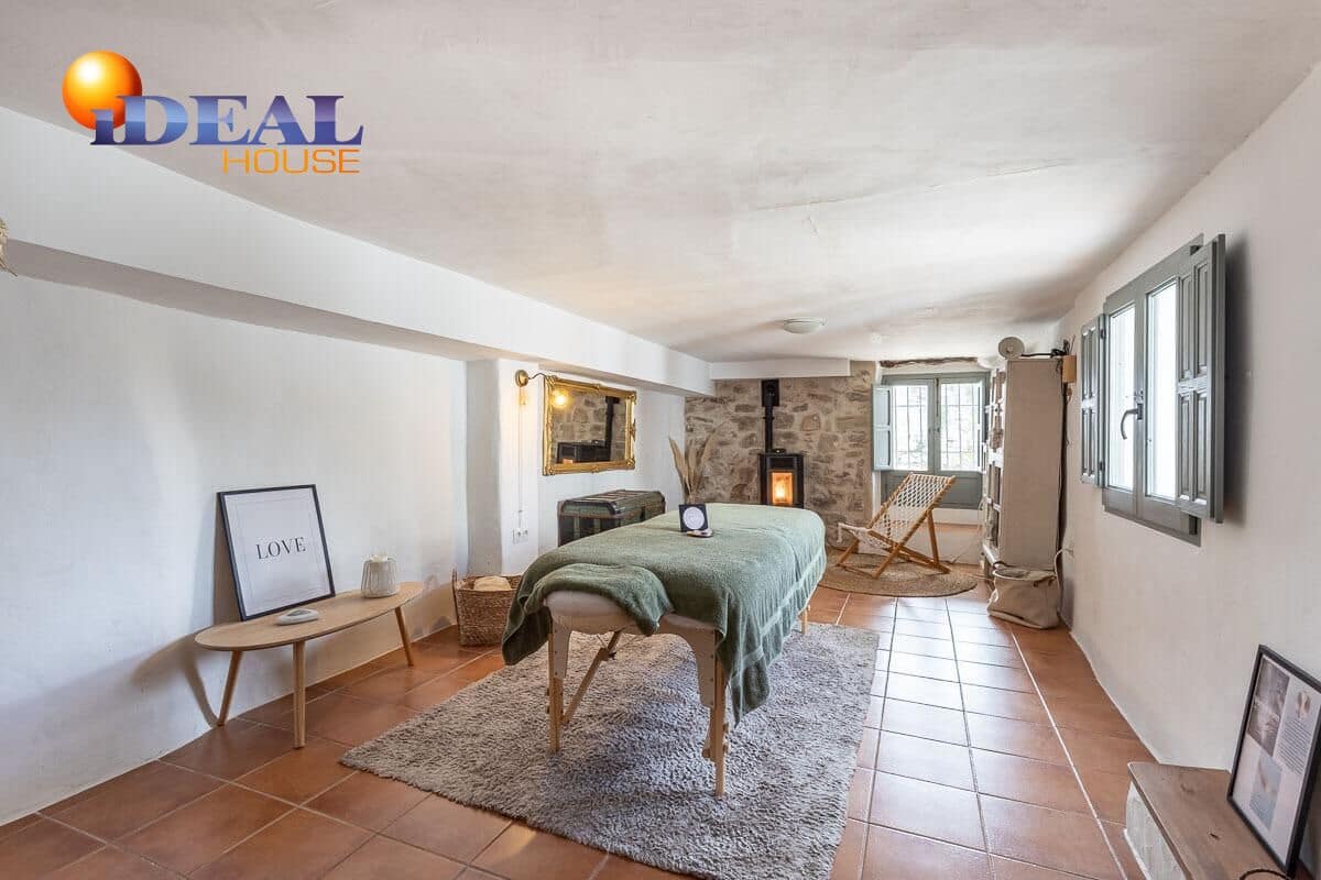 5 quarto Moradia para venda em Montefrio com piscina - 345 000 € (Ref: 9472936)