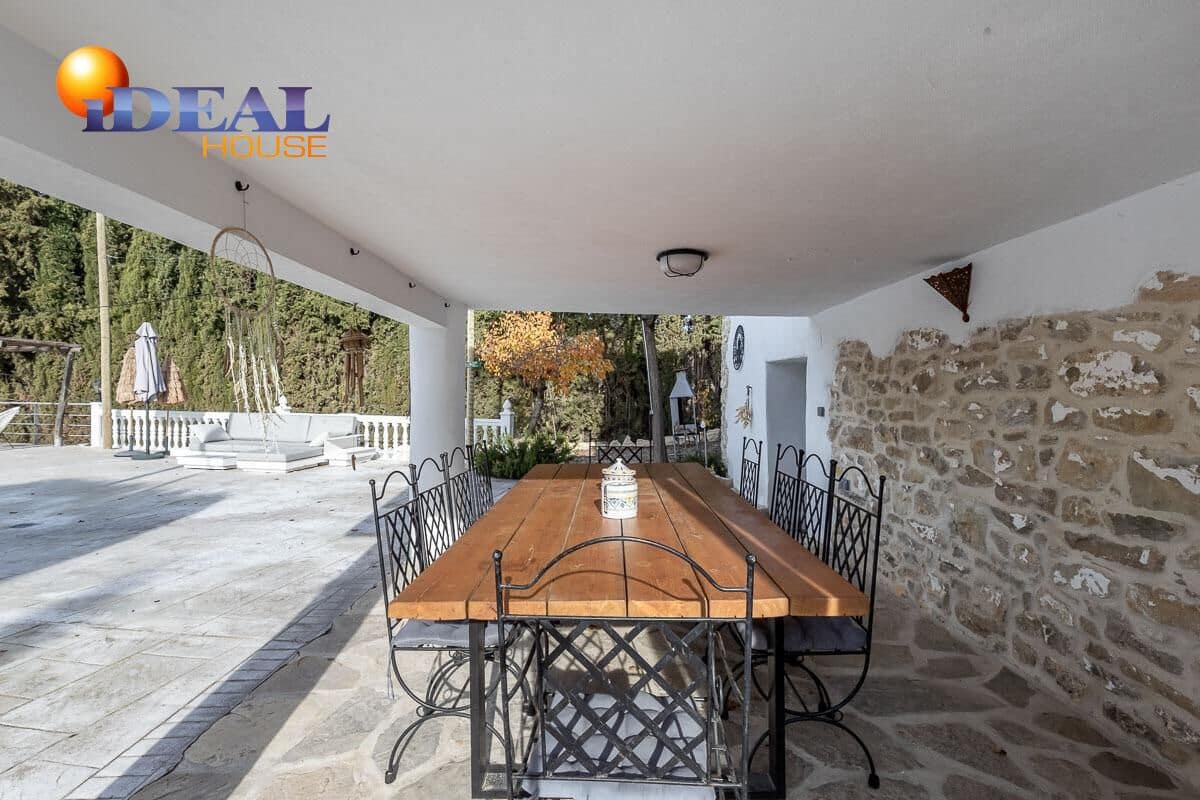 5 quarto Moradia para venda em Montefrio com piscina - 345 000 € (Ref: 9472936)