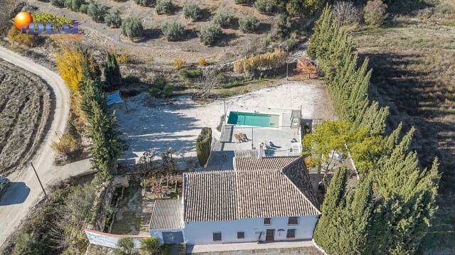 5 quarto Moradia para venda em Montefrío com piscina - 345 000 € (Ref: 9472936)