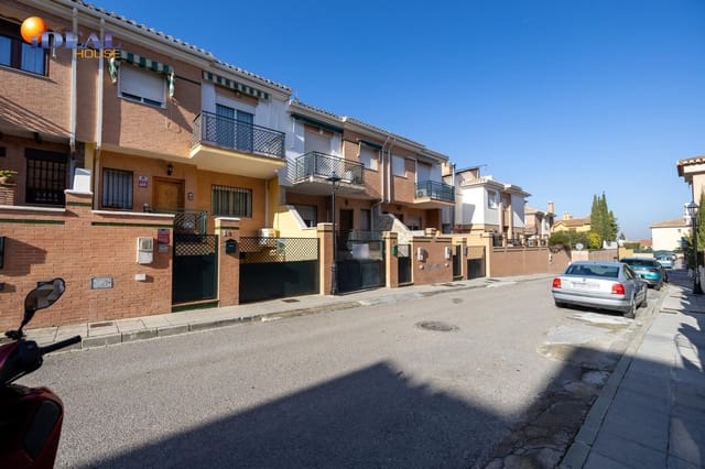 4 makuuhuone Rivitalo myytävänä paikassa Ogíjares mukana 
autotalli - 290 000 € (Ref: 9472937)