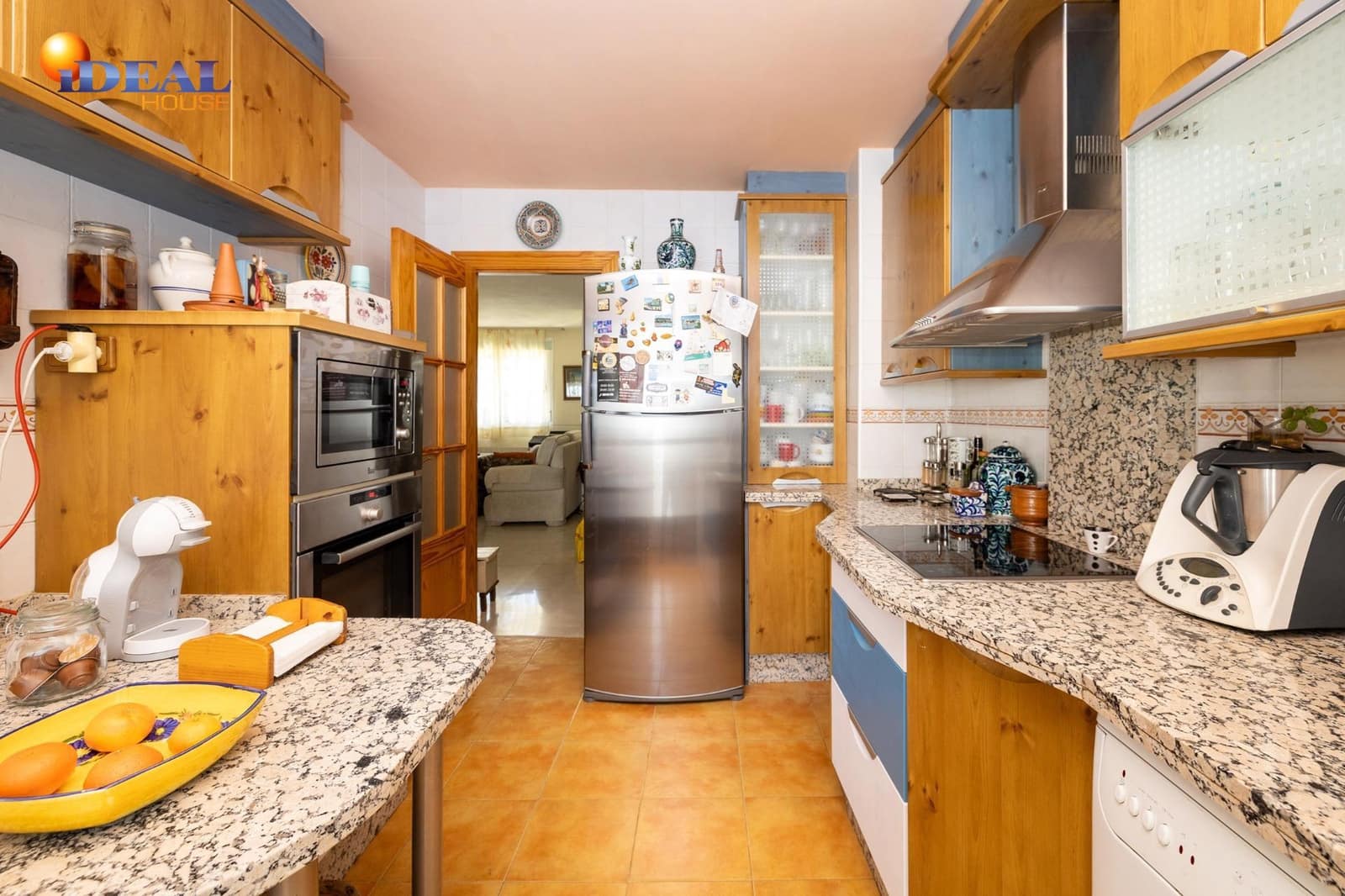 4 makuuhuone Rivitalo myytävänä paikassa Ogijares mukana 
autotalli - 290 000 € (Ref: 9472937)