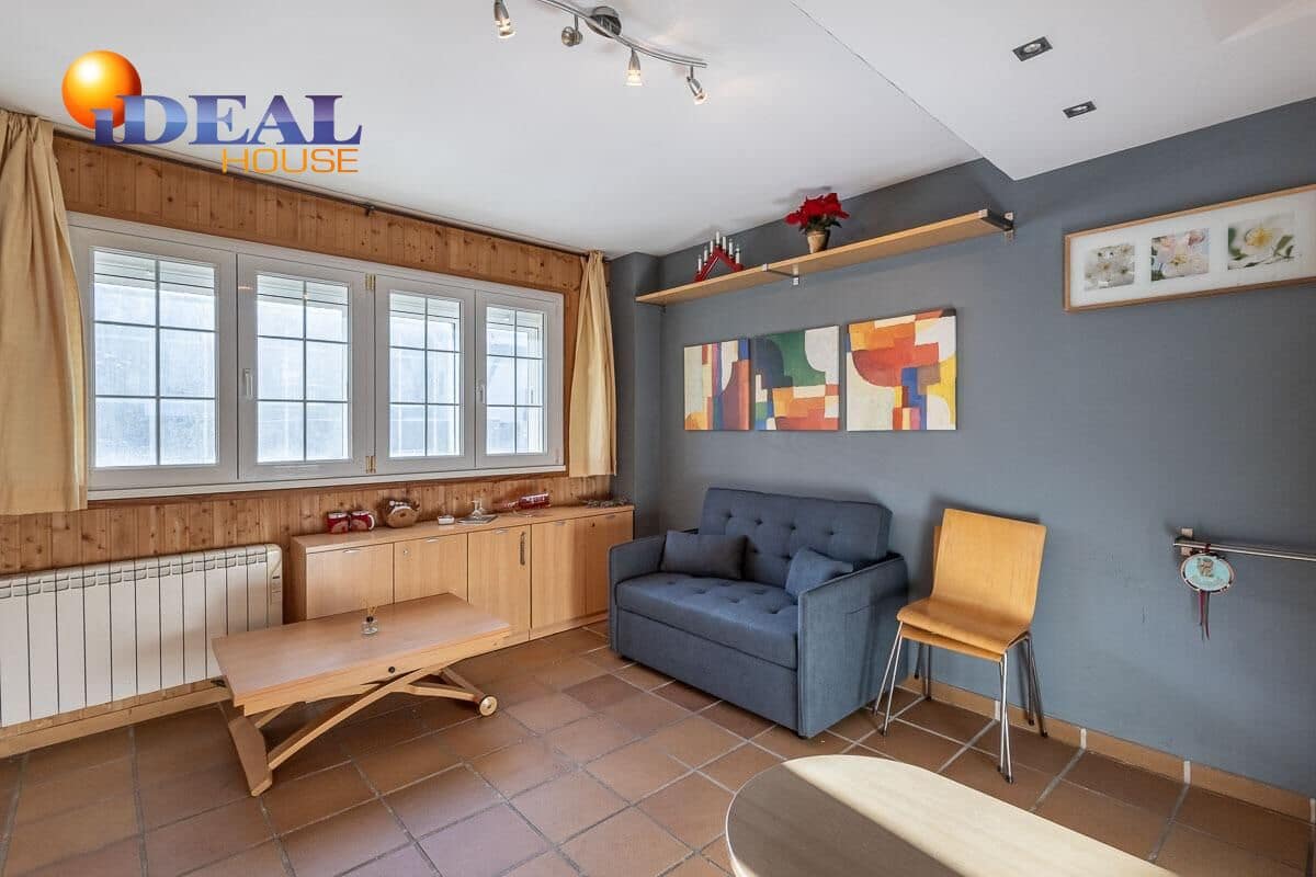 Flat for sale in Monachil with pool - € 119,000 (Ref: 9472939)