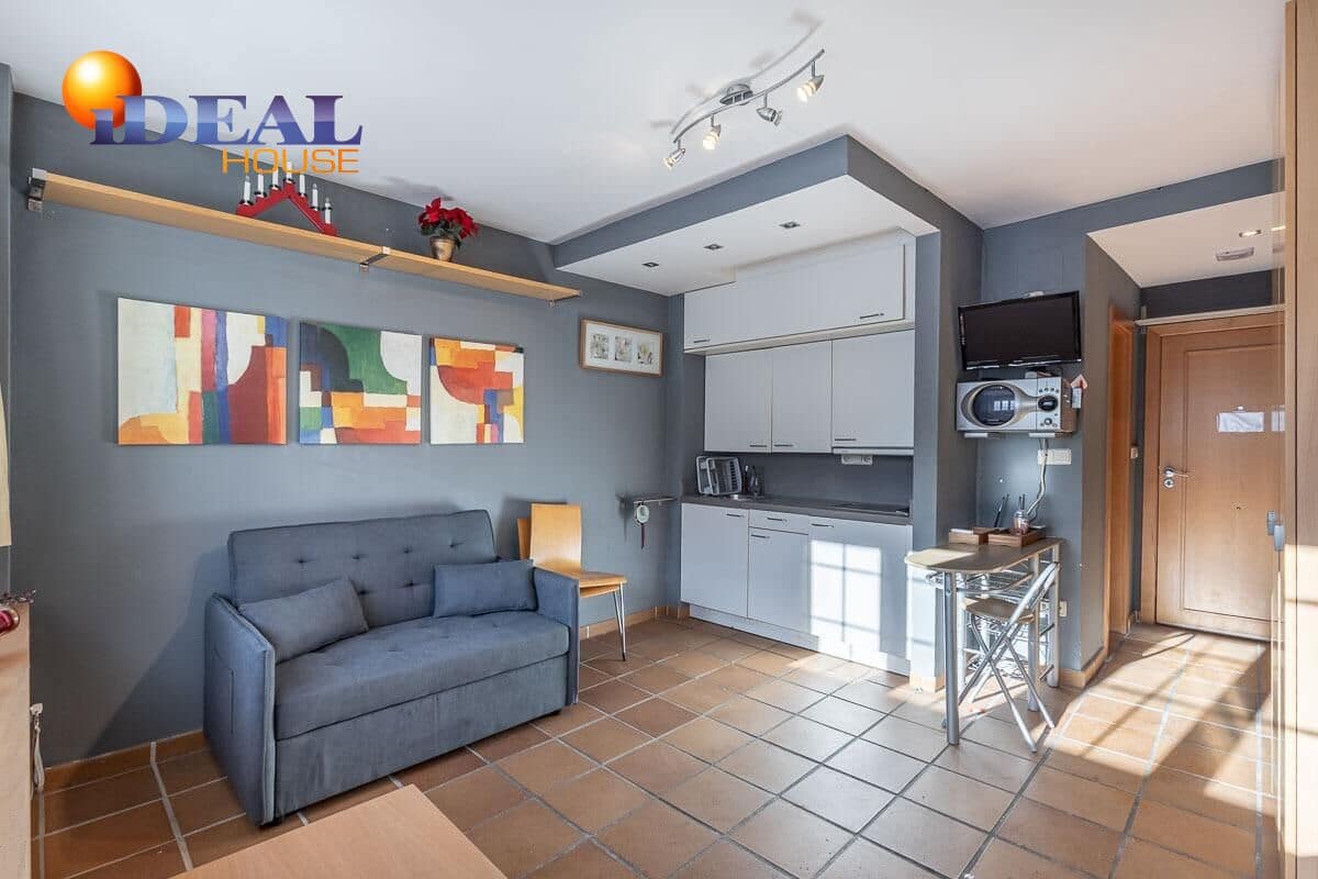 Flat for sale in Monachil with pool - € 119,000 (Ref: 9472939)