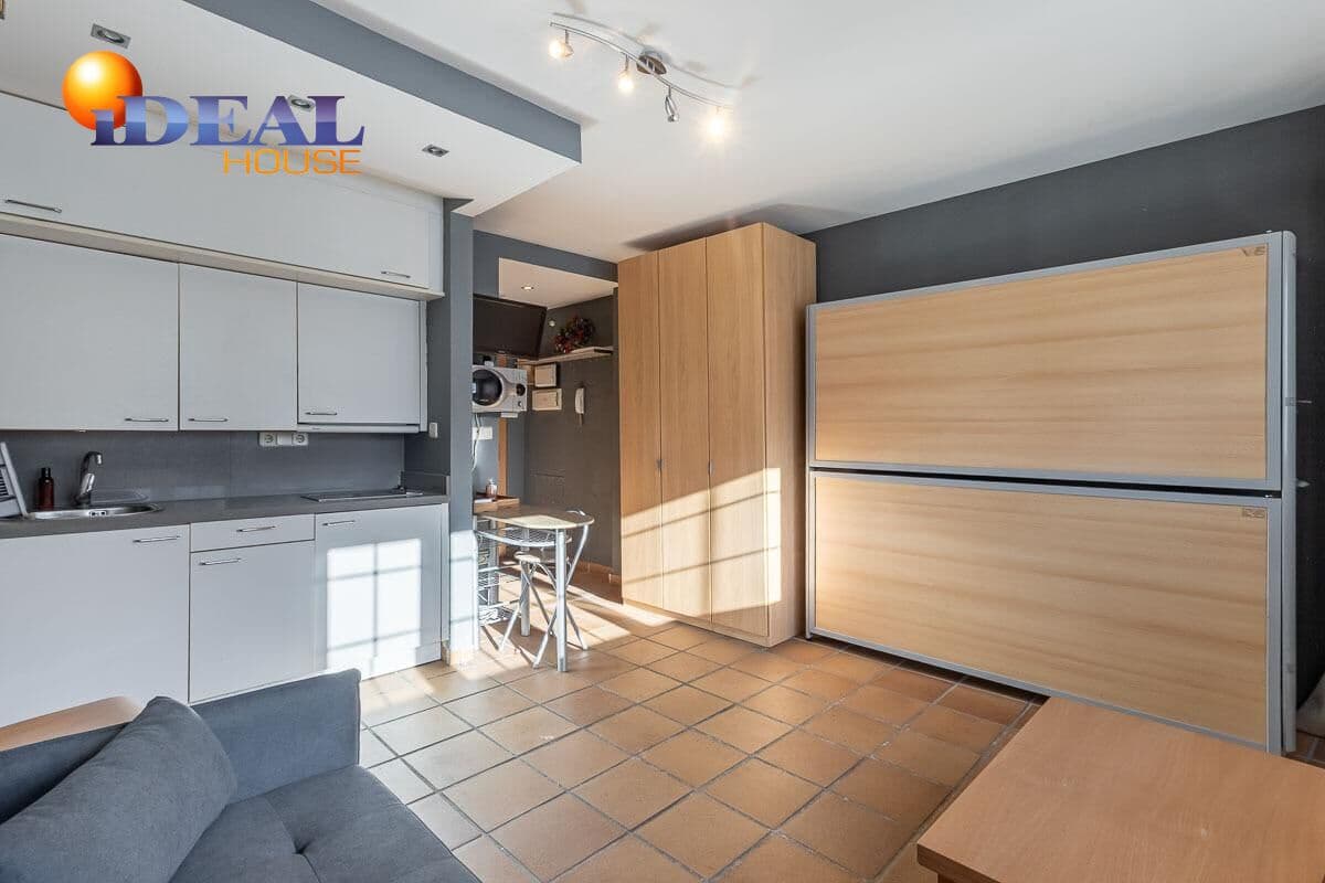 Flat for sale in Monachil with pool - € 119,000 (Ref: 9472939)