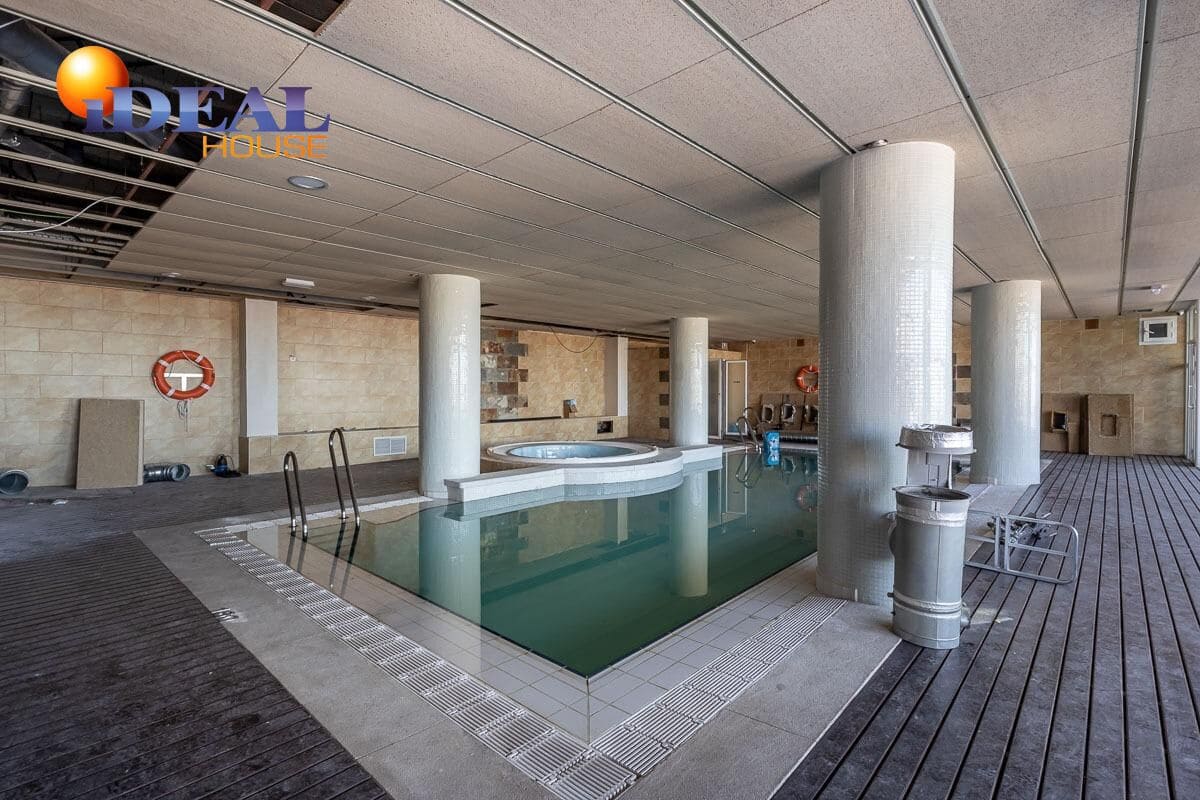 Flat for sale in Monachil with pool - € 119,000 (Ref: 9472939)