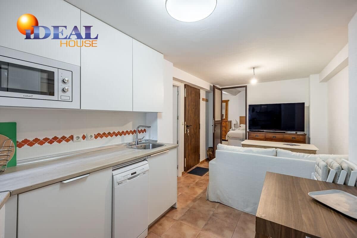 7 chambre Maison de Ville à vendre à Grenade ville avec piscine garage - 1 600 000 € (Ref: 9472940)