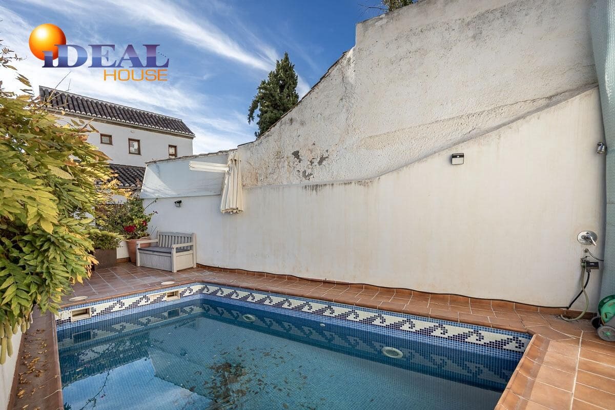 7 chambre Maison de Ville à vendre à Grenade ville avec piscine garage - 1 600 000 € (Ref: 9472940)