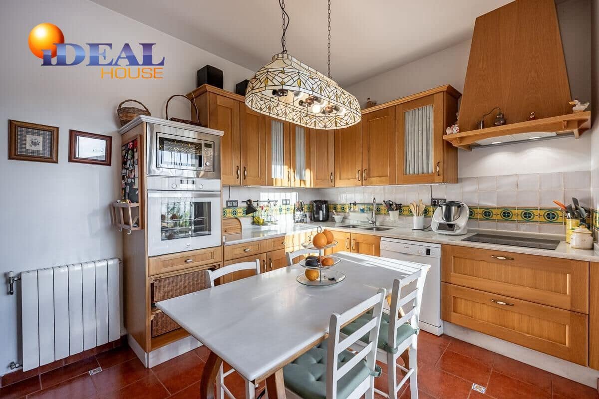 7 chambre Maison de Ville à vendre à Grenade ville avec piscine garage - 1 600 000 € (Ref: 9472940)