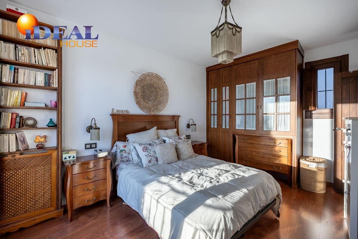 7 chambre Maison de Ville à vendre à Grenade ville avec piscine garage - 1 600 000 € (Ref: 9472940)