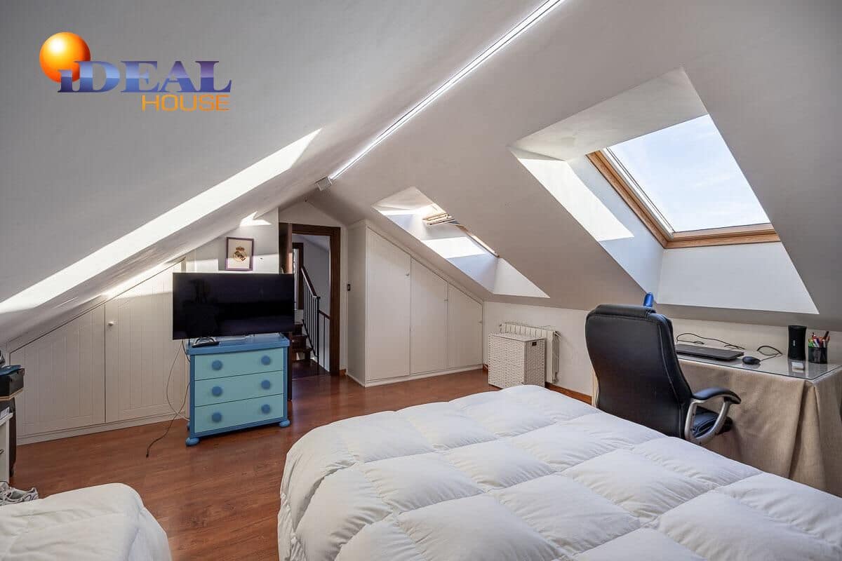 7 chambre Maison de Ville à vendre à Grenade ville avec piscine garage - 1 600 000 € (Ref: 9472940)